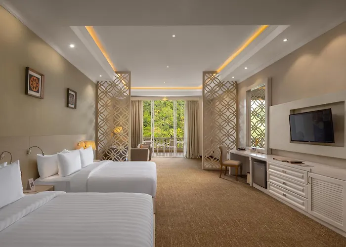 The Golden Crown Hotel